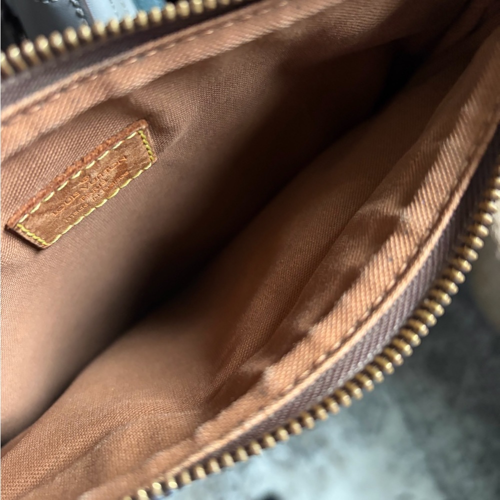 LV CROSSBODY MONOGRAM BAG - Picture 8 of 8